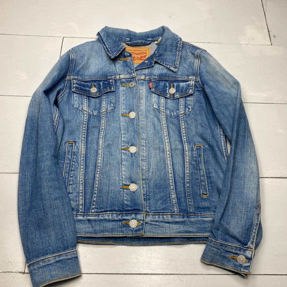 Levis Denim Trucker Jacket Womens S Blue Medium Wash Jean Button Up Classic